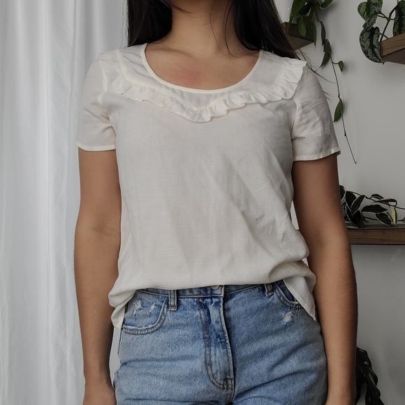 Express off-white textured blouse with ruffles - Picture 1 of 3
